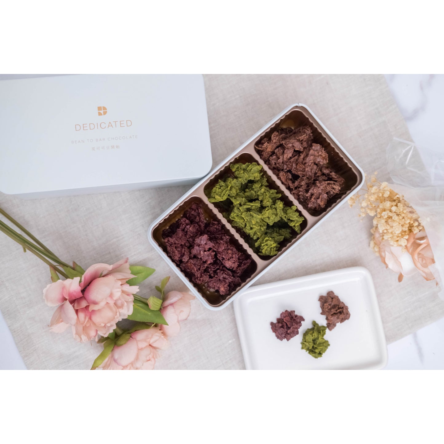 CHOCOLATE FEUILLETINE GIFT BOX