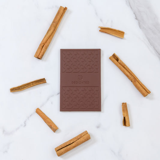CINNAMON MILK CHOCOLATE (55% Cocoa)